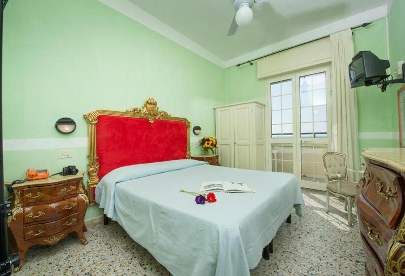 스탠다드 발코니 룸 바다 전망, Biagiotti