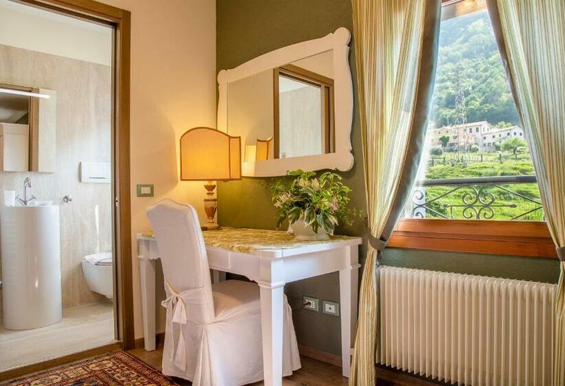 山の見えるジュニアスイート, Calvi Ristorante Mainor