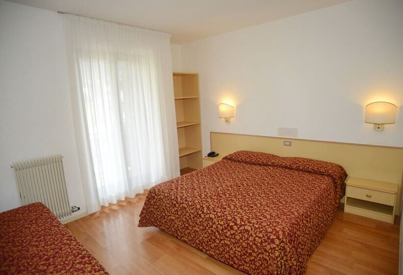 غرفة قياسية, Canada