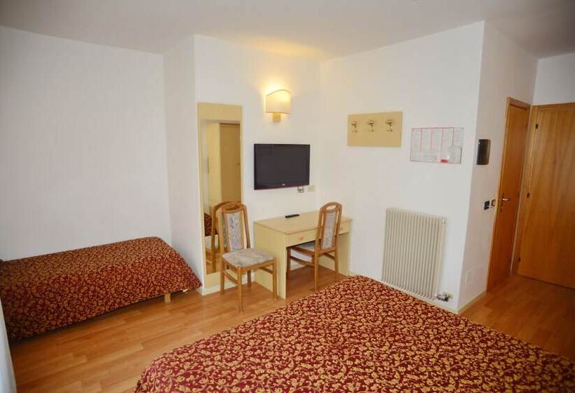 غرفة قياسية, Canada