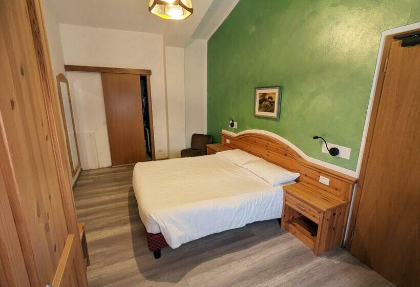 Номер Стандарт, Cova