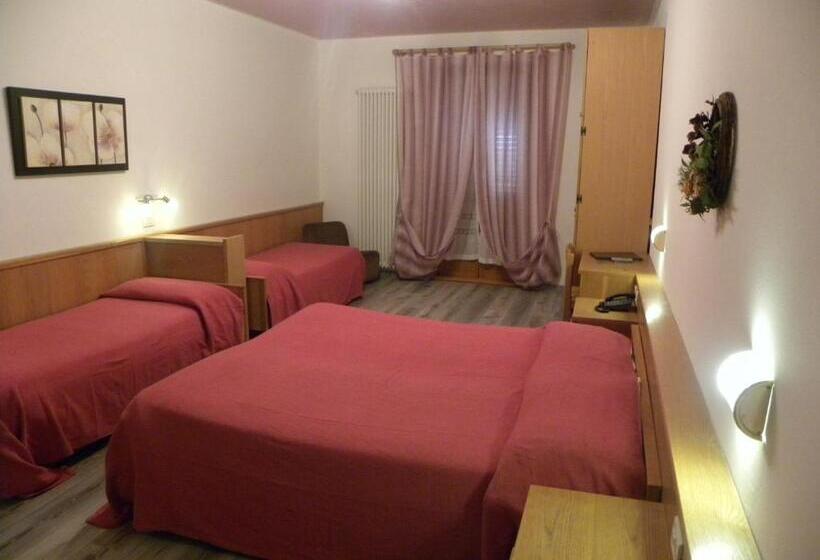 חדר סטנדרט לארבעה, Cova