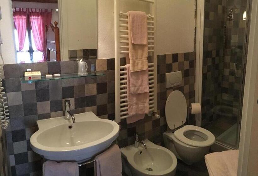 Четырехместный Номер Стандарт, Gabriella