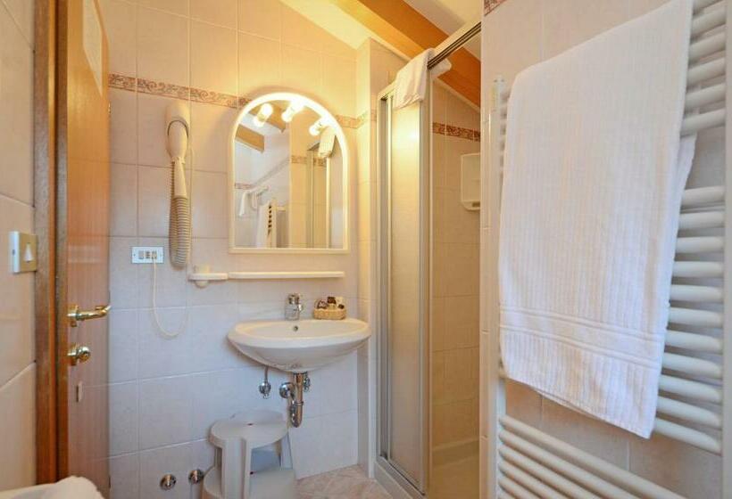 スタンダードシングルルーム, La Soldanella