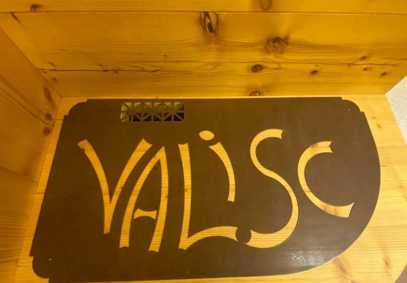 غرفة قياسية ثلاثية, Laurino