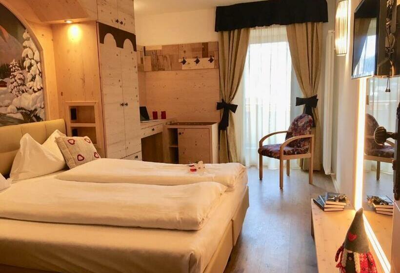 غرفة سوبيريور مطلة على الجبل, Laurino