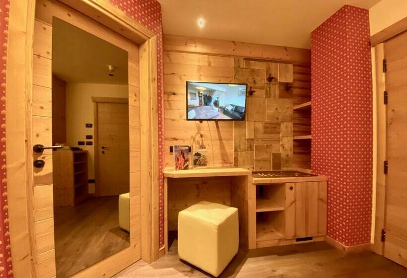 غرفة سوبيريور مطلة على الجبل, Laurino