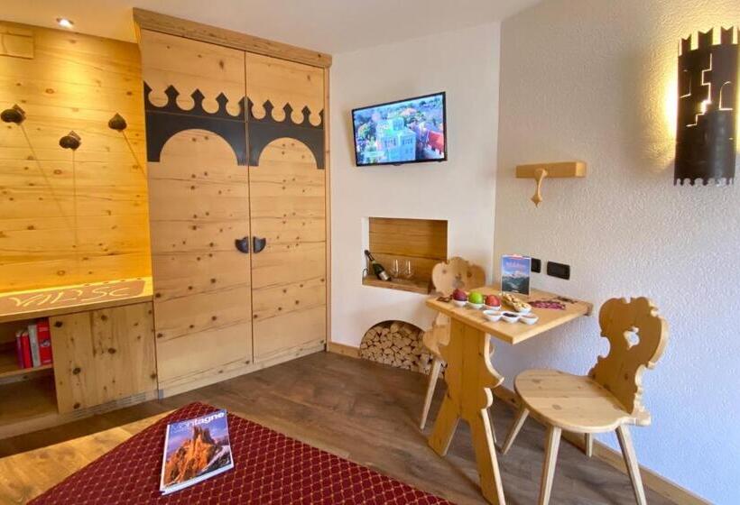 غرفة سوبيريور عائلية, Laurino