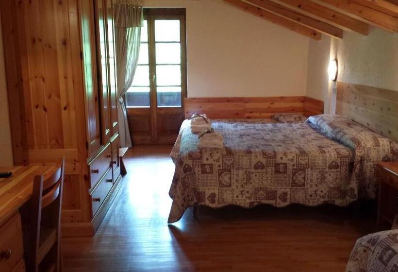 חדר סטנדרט לארבעה, Locanda Belvedere