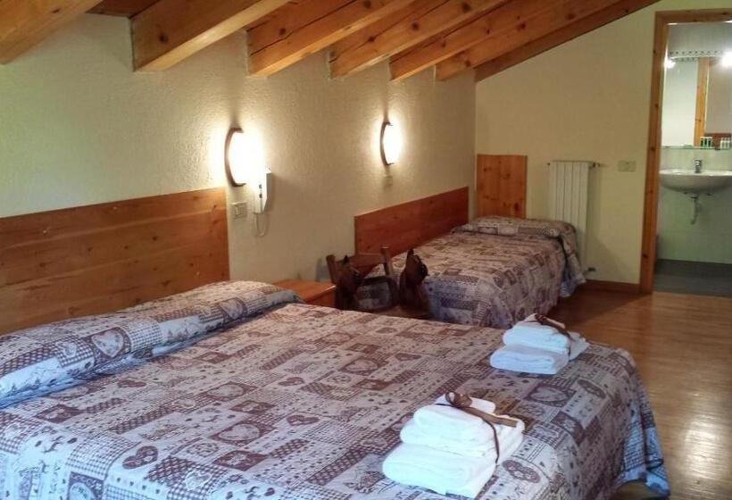 חדר סטנדרט לארבעה, Locanda Belvedere