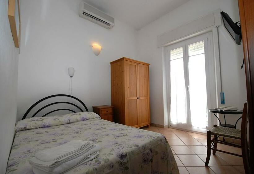 חדר סטנדרט, Luana