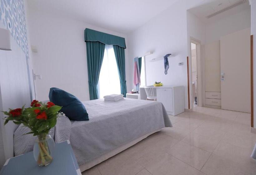 סוויטה נוף לים, Magna Grecia