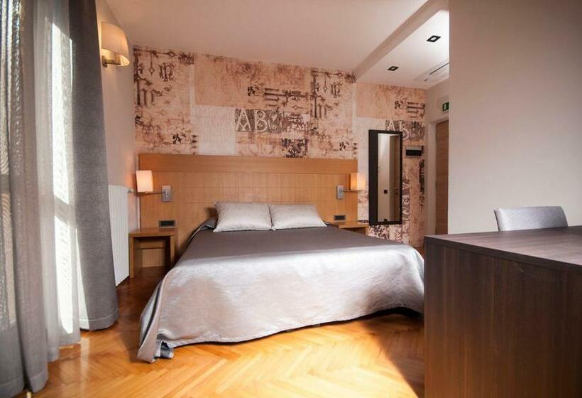 غرفة قياسية, Maloia