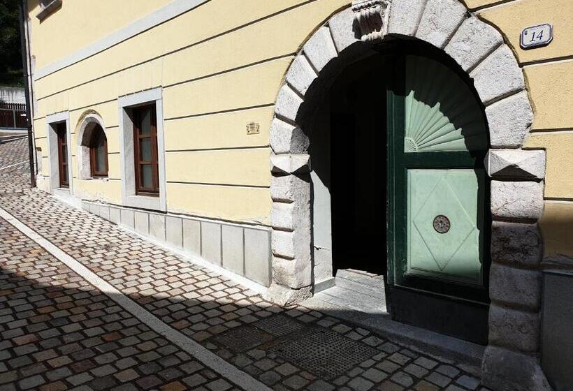 １階の１ベッドルームアパートメント, Raibl E Appartamenti