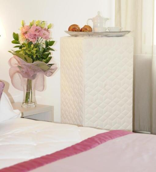 Romantic Room, Rombino