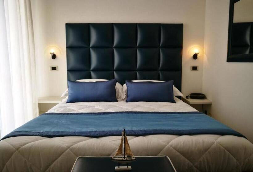 غرفة قياسية, Rombino