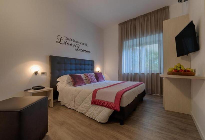 غرفة رومانسية, Rombino