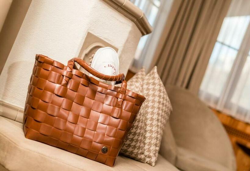 Полулюкс с Балконом, Savoy Dolomites Luxury & Spa