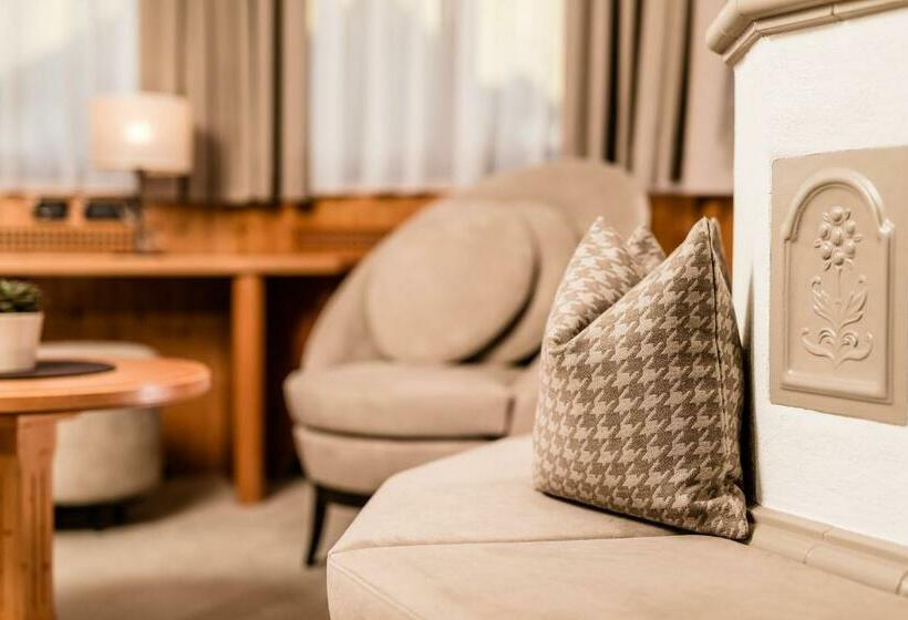 Полулюкс с Балконом, Savoy Dolomites Luxury & Spa