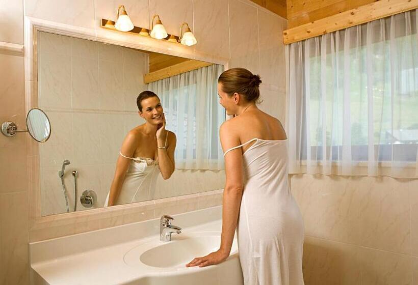 Полулюкс Повышенной Комфортности, Savoy Dolomites Luxury & Spa