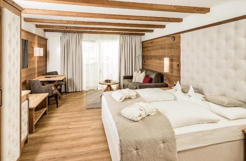 سوییت جونیور, Savoy Dolomites Luxury & Spa