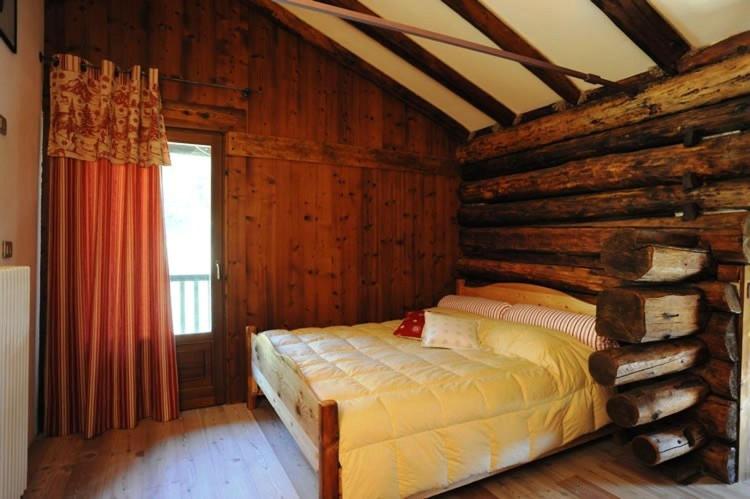 スタンダードルーム, Stadel Soussun