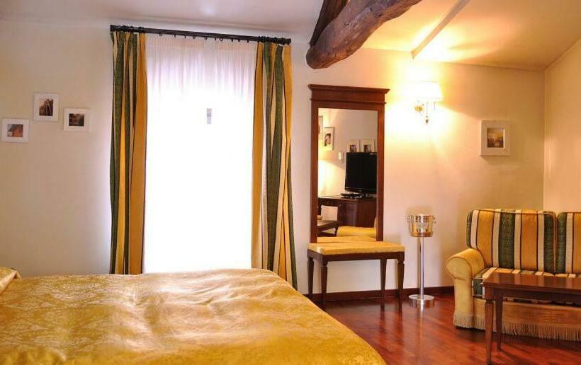 标准间, Villa Chiara