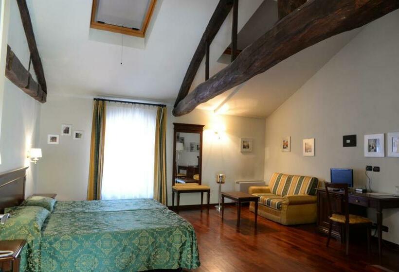 标准三人间, Villa Chiara