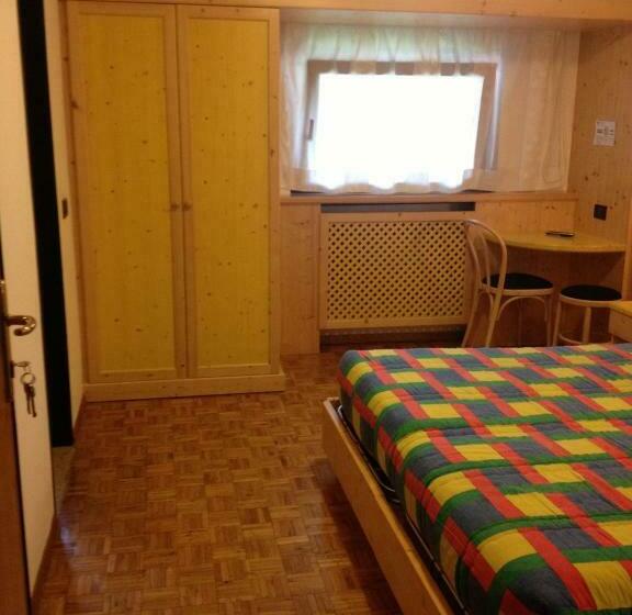 标准间带山景, Zeni