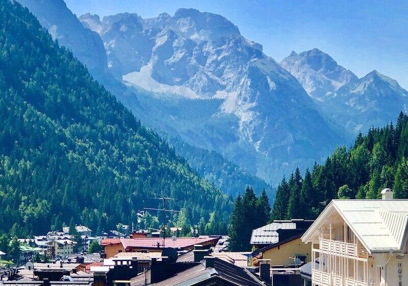 标准间带山景, Zeni