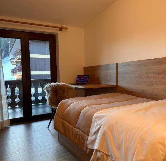 标准单人间, Zeni