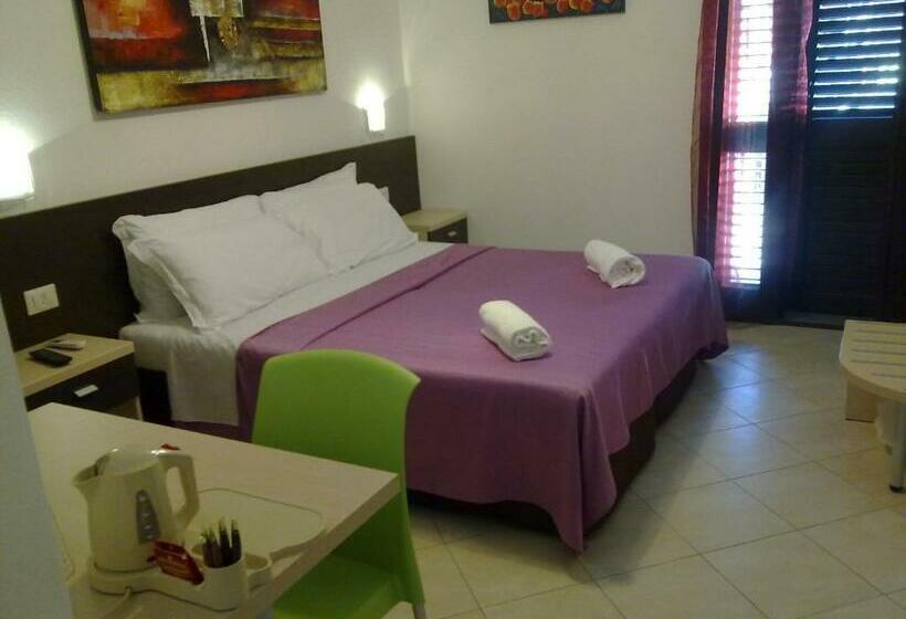 חדר סטנדרט עם מרפסת, La Locanda Del Mare B&b