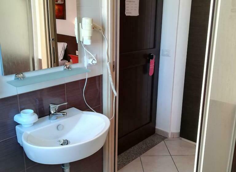 חדר סטנדרט עם מרפסת, La Locanda Del Mare B&b