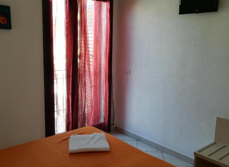 חדר סטנדרט עם מרפסת, La Locanda Del Mare B&b