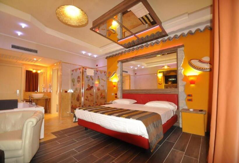 جناح مزود بجاكوزى, Motel 2