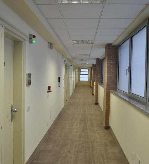 스탠다드 트리플 룸, Motel 2