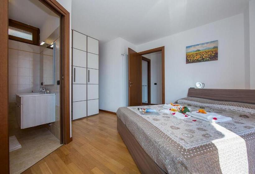 Апартаменты 1 Спальня с Балконом, Residence Borgo La Sorgente