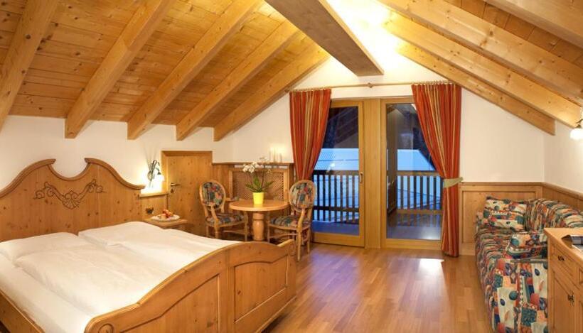 غرفة سوبيريور رباعية, Wellness Hotel Gran Risas