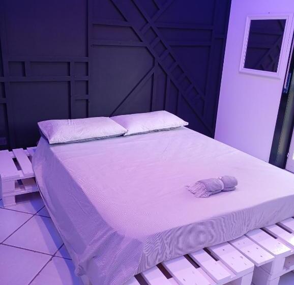 اتاق خانوادگی, B&b Casa Di Toto