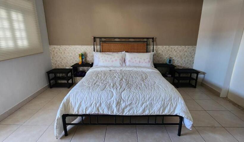 Quarto Estandar com Sacada, B&b Comfort Suíte Cidade Do Sol Apenas 6 Km Da Praia De Ponta Negra E Morro Do Careca