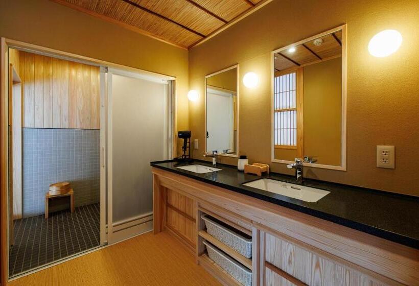 اتاق استاندارد چهار تخته, Shoraiso