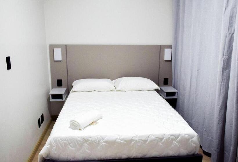 스탠다드 룸, Giacomin