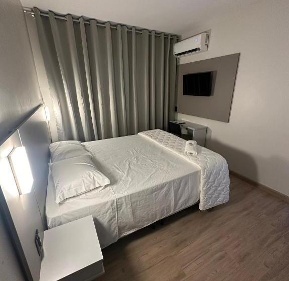 스탠다드 룸, Giacomin