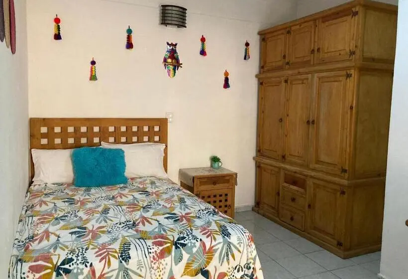 Standard-huone, Cómoda Y Amplia Habitación En Jalatlaco