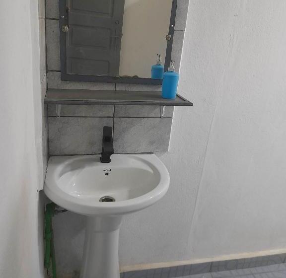 اتاق استاندارد, Chez Joël