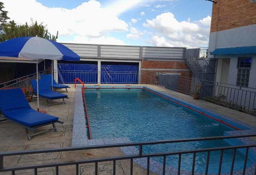 اتاق استاندارد, Chez Joël