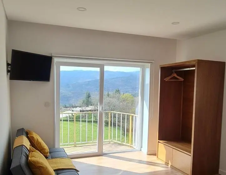 スタンダードルーム, O Pôr Do Sol Do Gerês