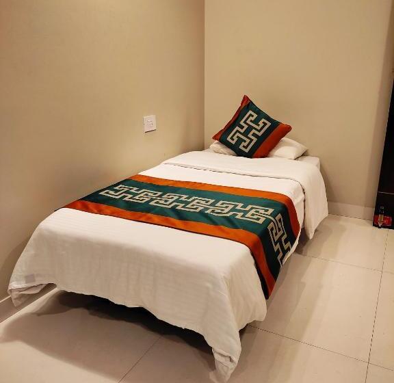 스위트, Grt Square