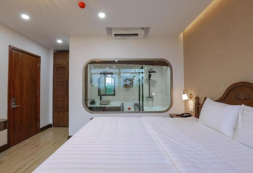 اتاق لوکس با بالکن, Maya Hotel 4