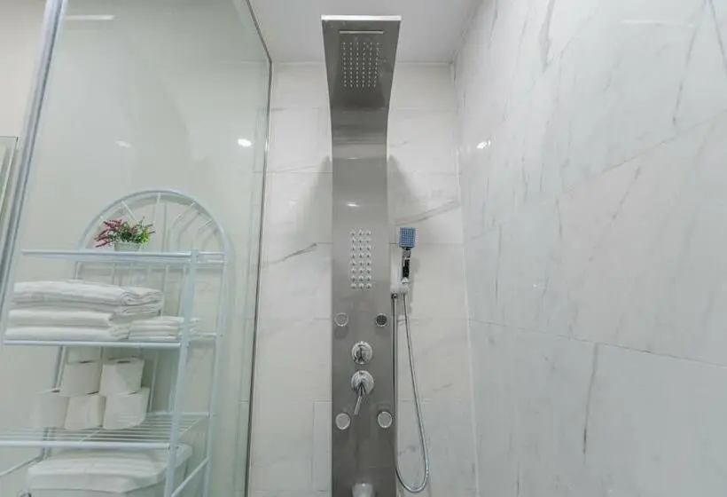 デラックスルーム, Private Basement Bedrooms In Oakville